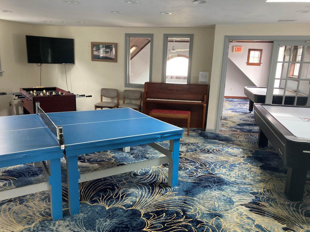 Ocean Front Hotel Game Room Amenities - Table Tennis - Ping Pong